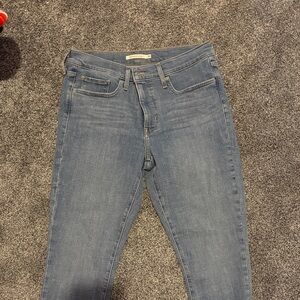 Levi’s 311 Skinny Shaping Jeans – W30 L28